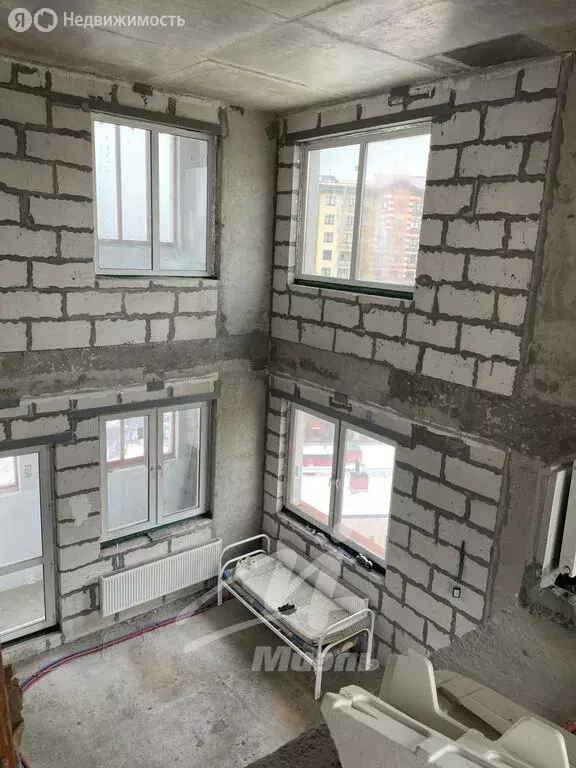 4-комнатная квартира: посёлок Развилка, 5 (95.1 м) - Фото 1