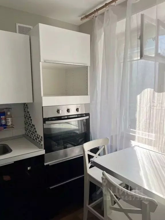 1-к кв. Тюменская область, Тюмень ул. Парфенова, 17 (30.0 м) - Фото 1