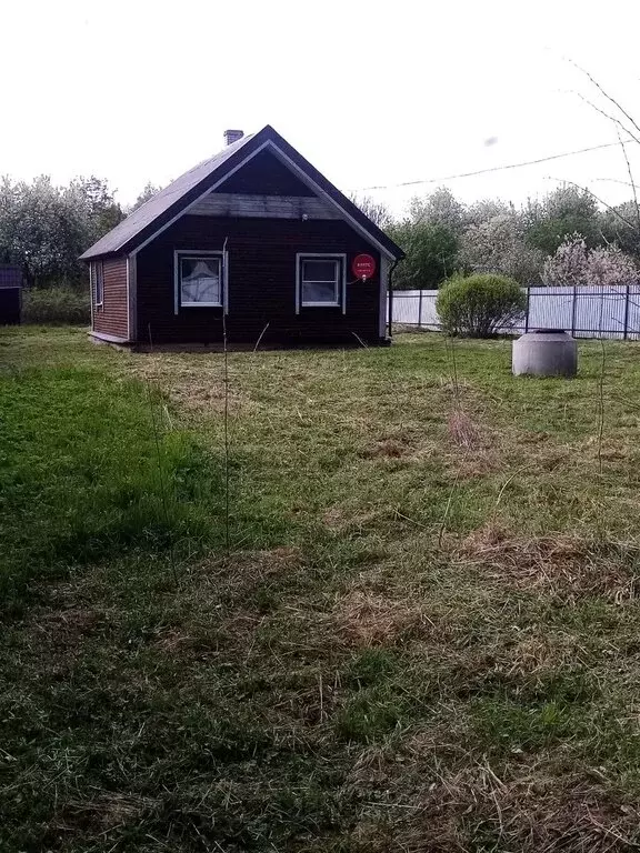 Дом в Псковская область, городское поселение Гдов, деревня Лаптовицы ... - Фото 1