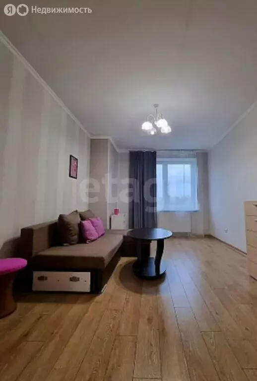 1-комнатная квартира: микрорайон Чкаловск, улица Докука, 27А (37 м) - Фото 1