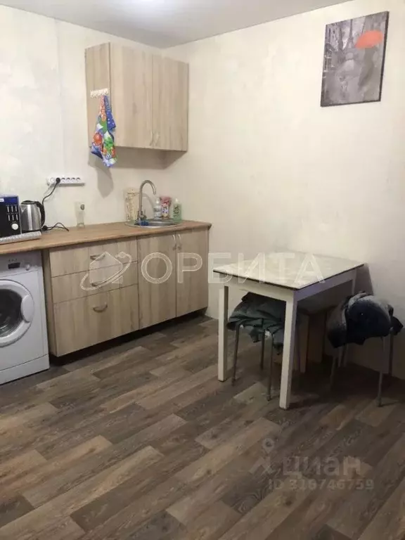 Студия Тюменская область, Тюмень ул. Мельникайте, 115 (17.0 м) - Фото 1