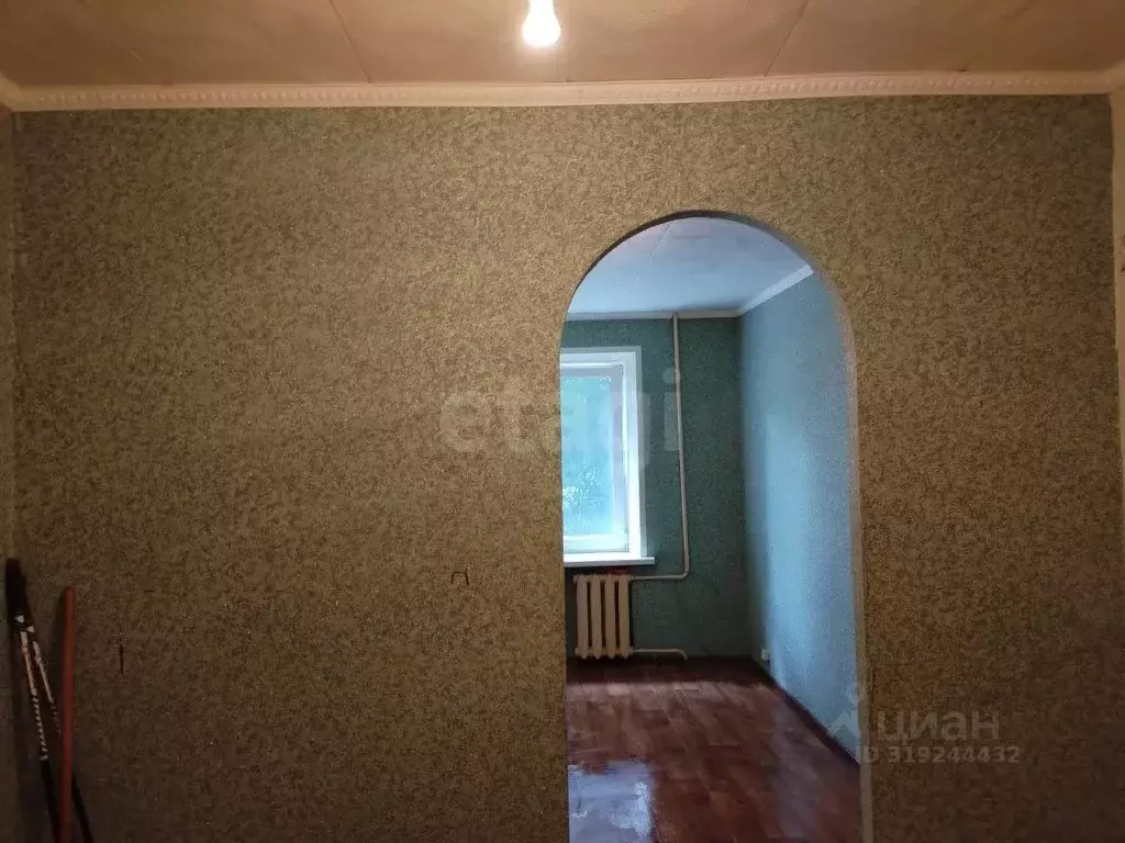 Комната Белгородская область, Губкин ул. Лазарева, 3 (15.3 м) - Фото 0