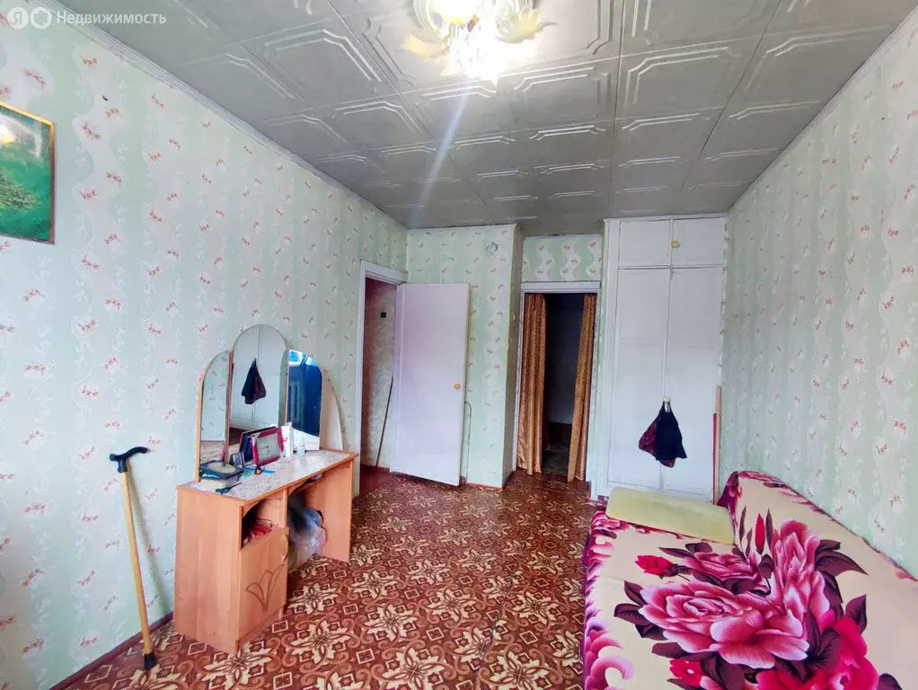 3-комнатная квартира: посёлок городского типа Пышма, Комсомольская ... - Фото 1