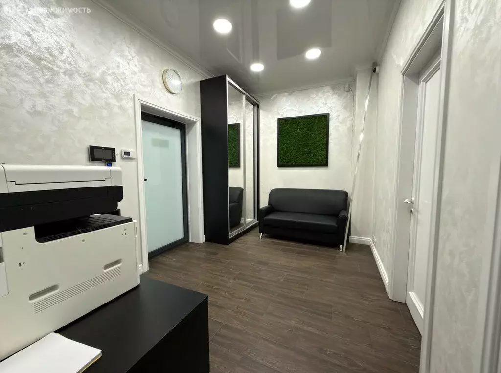Офис (620 м) - Фото 1