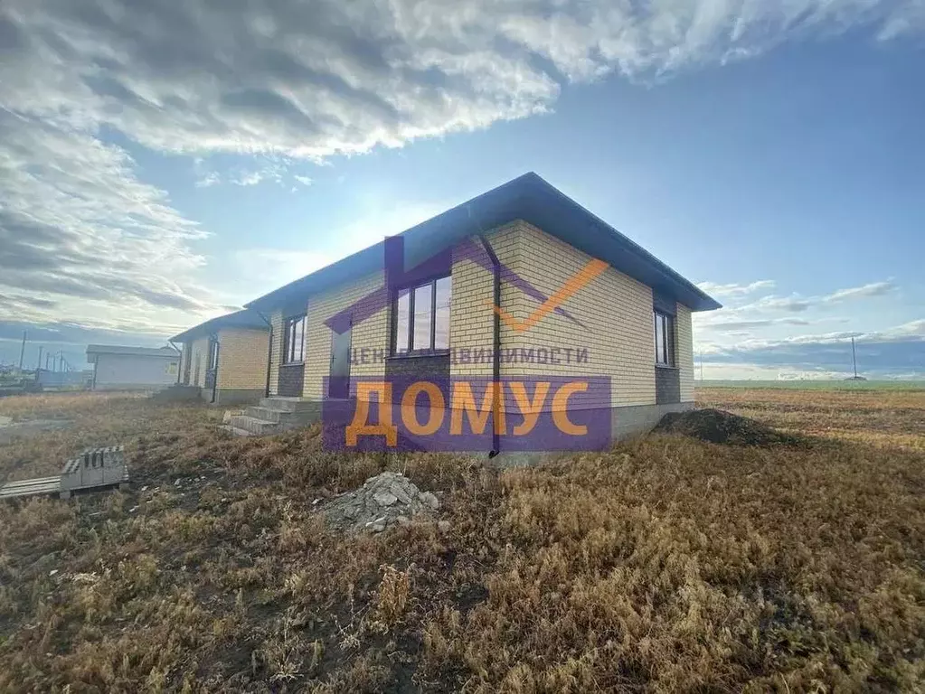 Дом в Белгородская область, Белгородский район, с. Стрелецкое ул. ... - Фото 0