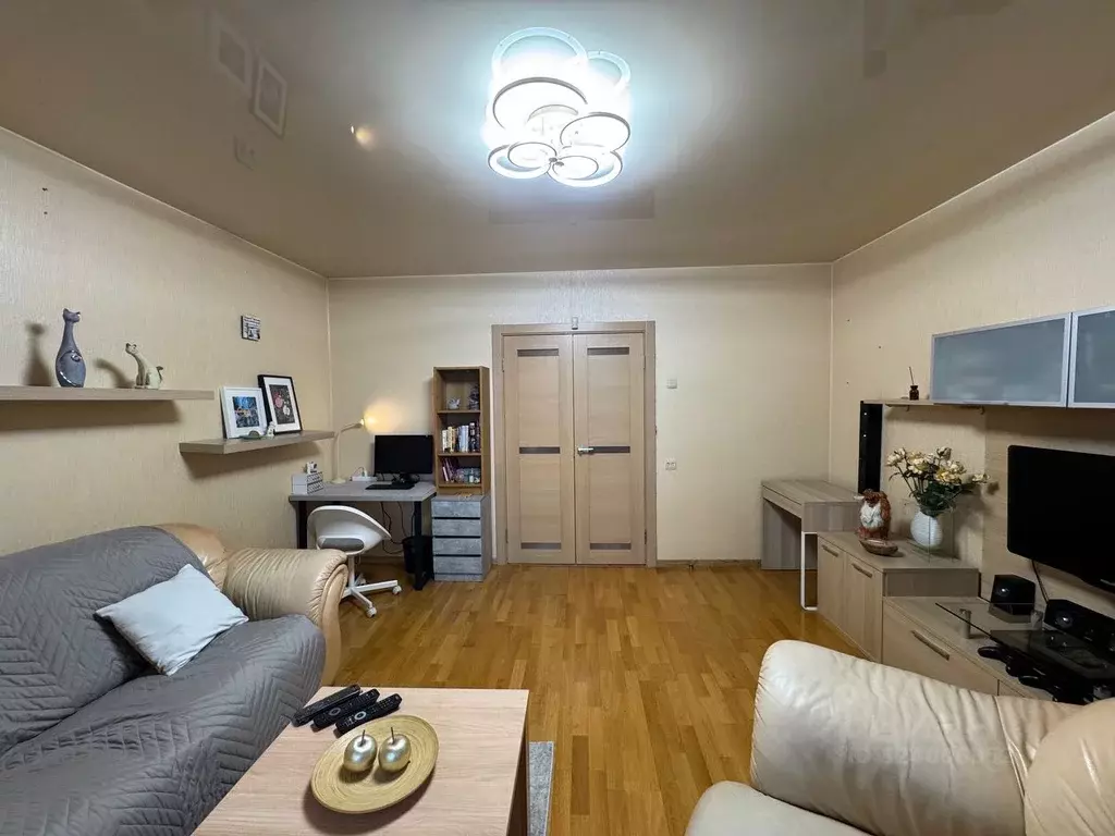 3-к кв. Челябинская область, Челябинск ул. Доватора, 10В (81.1 м) - Фото 2