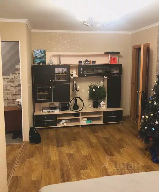 3-к кв. Омская область, Омск ул. 10 лет Октября, 180А (46.0 м) - Фото 2