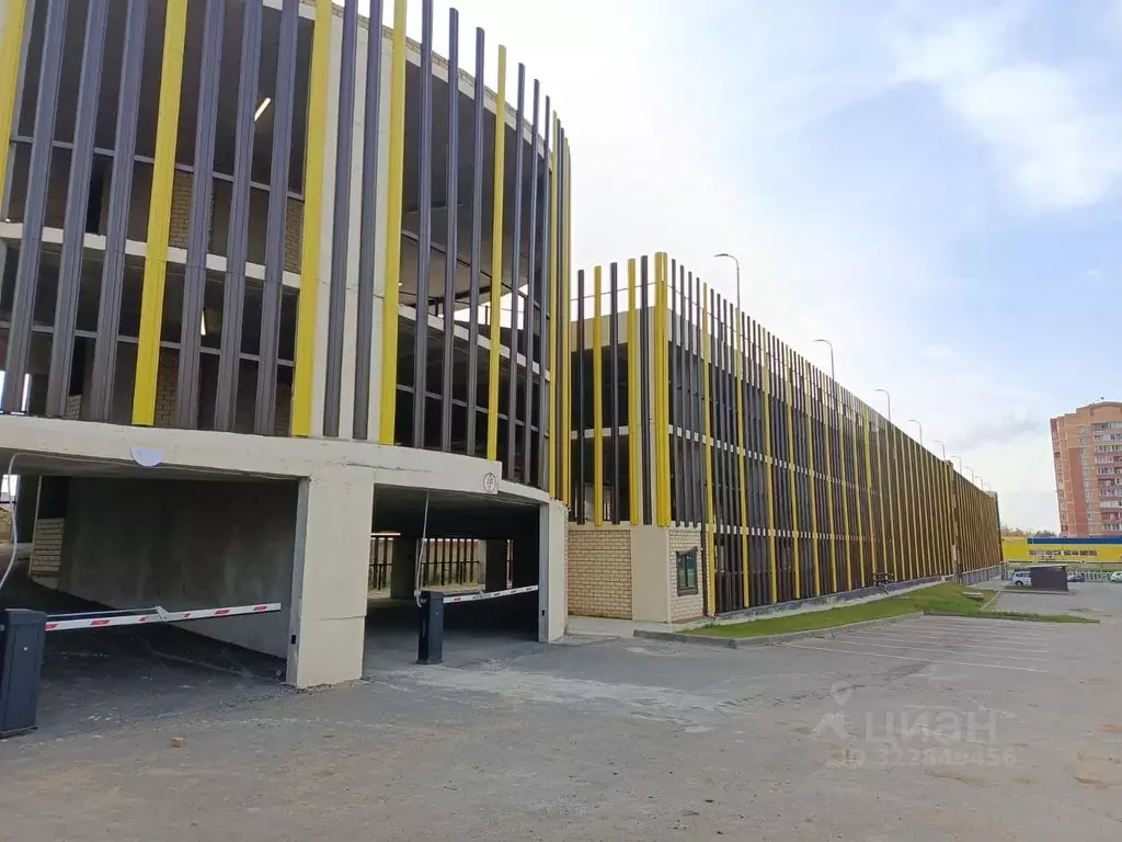 Гараж в Московская область, Дмитров ул. Спасская, 23 (13 м) - Фото 1