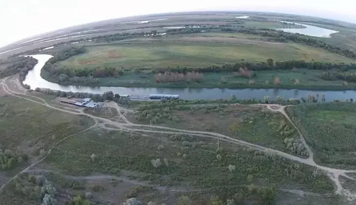 Участок в Астраханская область, село Икряное (13.1 м) - Фото 1