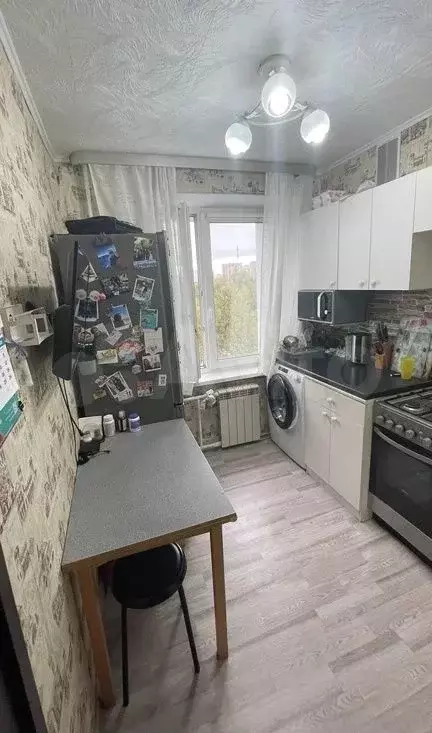 1-к. квартира, 32 м, 9/9 эт. - Фото 0