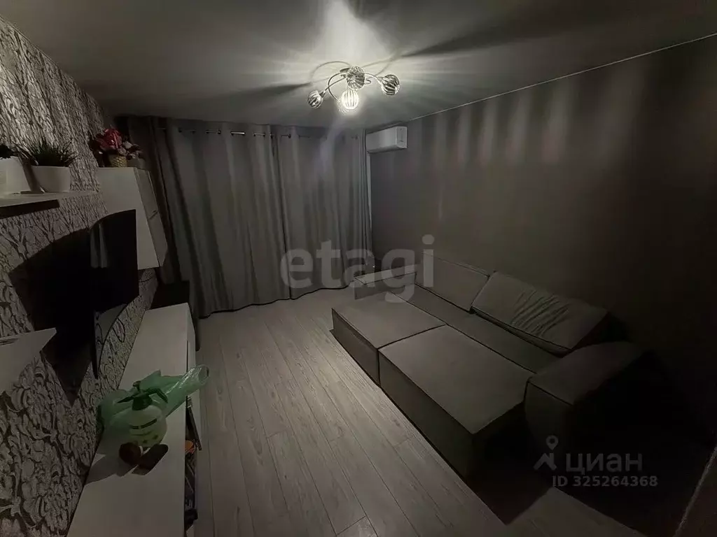 3-к кв. Удмуртия, Ижевск Автозаводская ул., 17 (66.0 м) - Фото 1