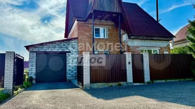 Дом 251 м на участке 10 сот. - Фото 0