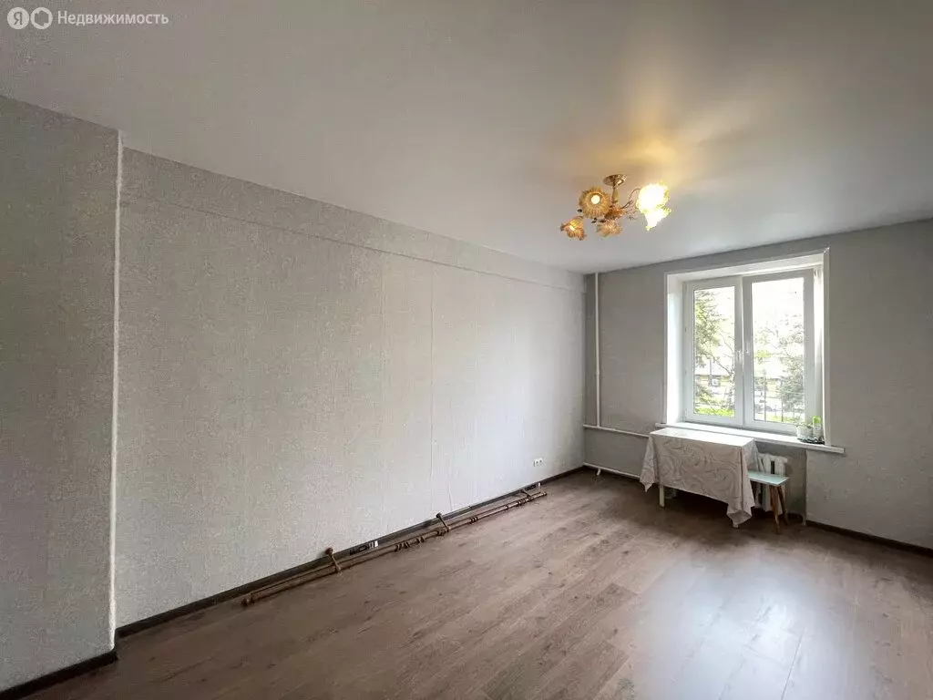1к в 7-комнатной квартире (18 м) - Фото 0