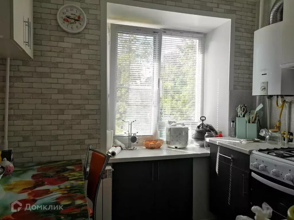 Продаётся 4-к квартира, 60.3 м - Фото 1