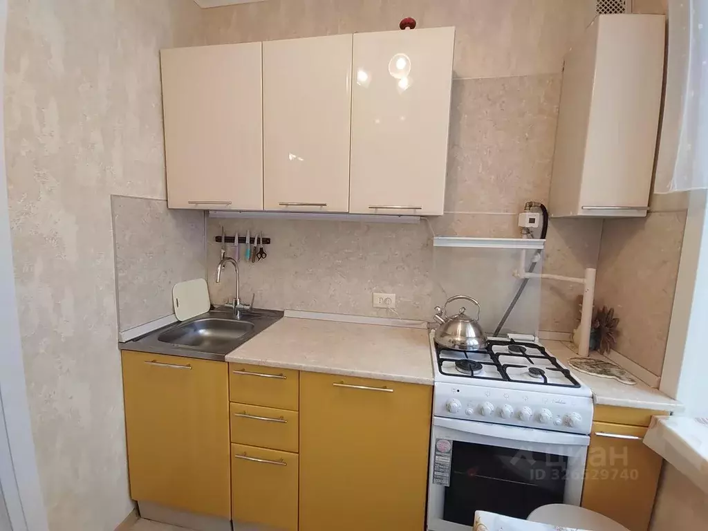 3-к кв. Ленинградская область, Кингисепп Театральная ул., 9 (54.1 м) - Фото 2