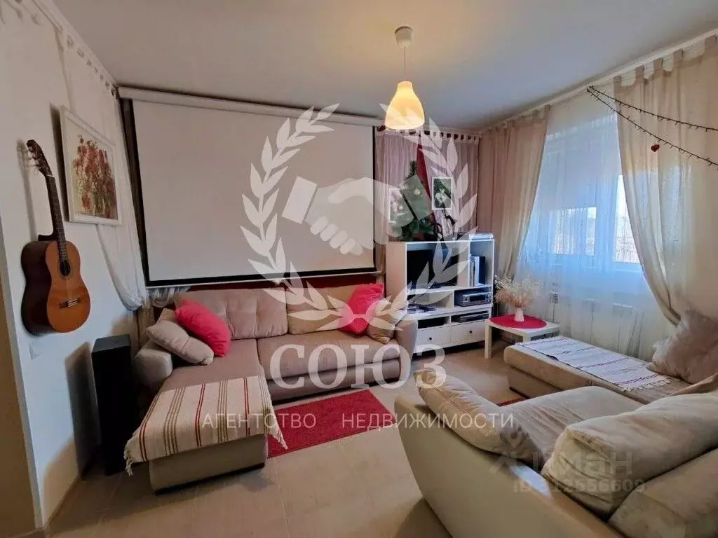 Дом в Калужская область, Дзержинский район, Товарково городское ... - Фото 1