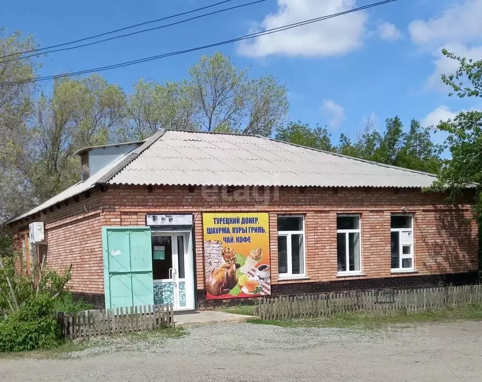 Торговая площадь в Оренбургская область, Домбаровский поссовет, пос. ... - Фото 0