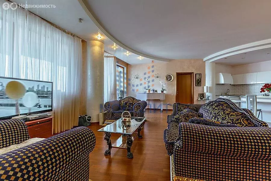 4-комнатная квартира: Москва, Можайское шоссе, 2 (232 м) - Фото 1