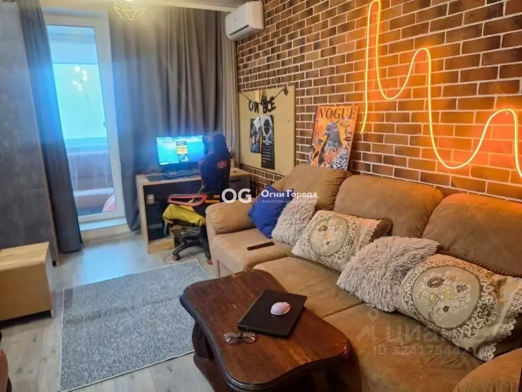 1-к кв. Брянская область, Брянск ул. Горбатова, 47 (40.0 м) - Фото 2