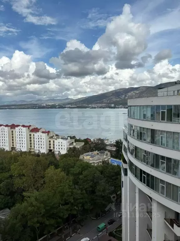 2-к кв. Краснодарский край, Геленджик Крымская ул., 3к4 (96.0 м) - Фото 0