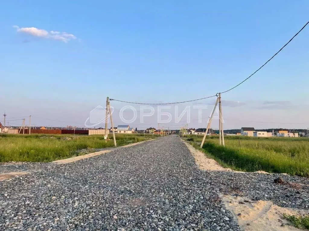 Участок в Тюменская область, Тюменский район, д. Падерина  (8.2 сот.) - Фото 1