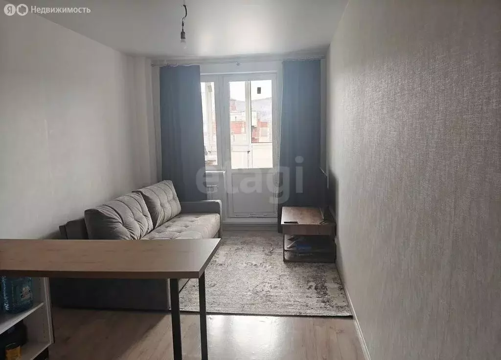 Квартира-студия: Красноярск, Судостроительная улица, 27Б (29.6 м) - Фото 1