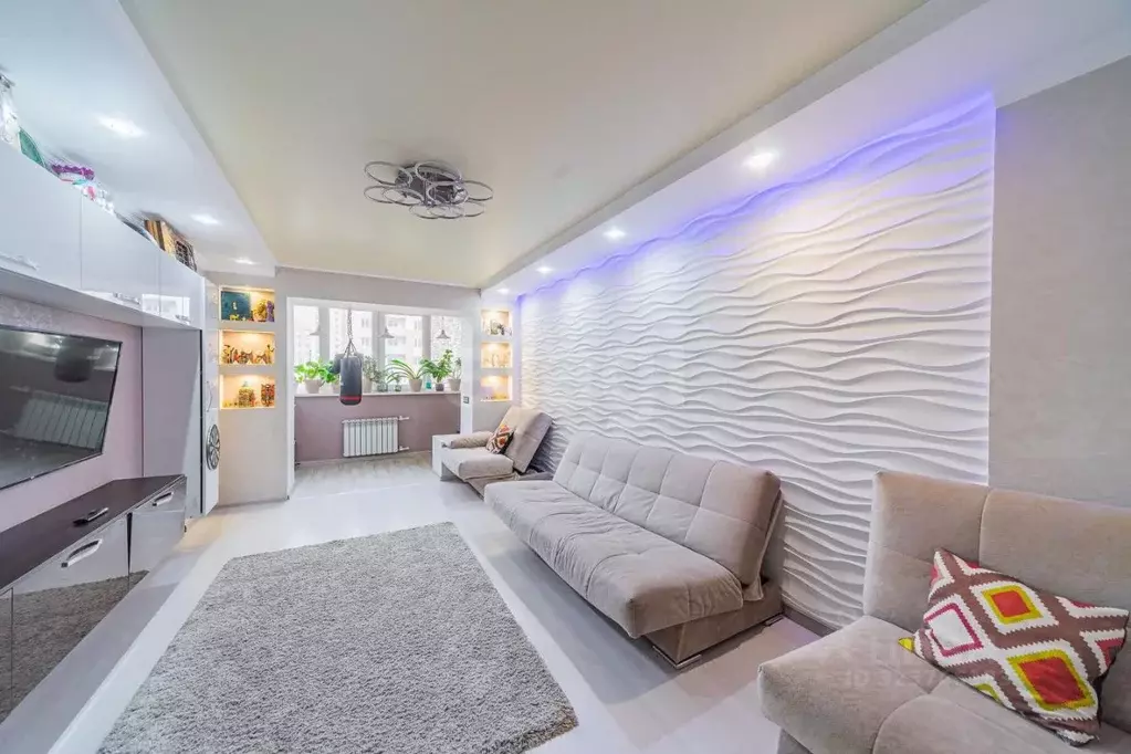 3-к кв. Саратовская область, Саратов ул. Имени А.В. Плякина, 8 (82.1 ... - Фото 1