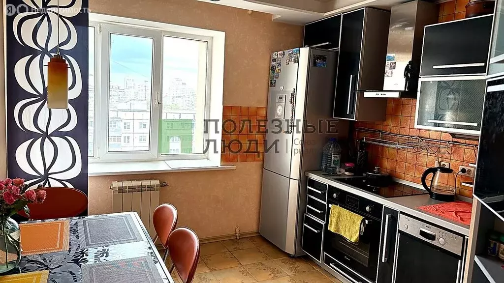 3-комнатная квартира: Белгород, улица Чапаева, 11 (66.1 м) - Фото 1