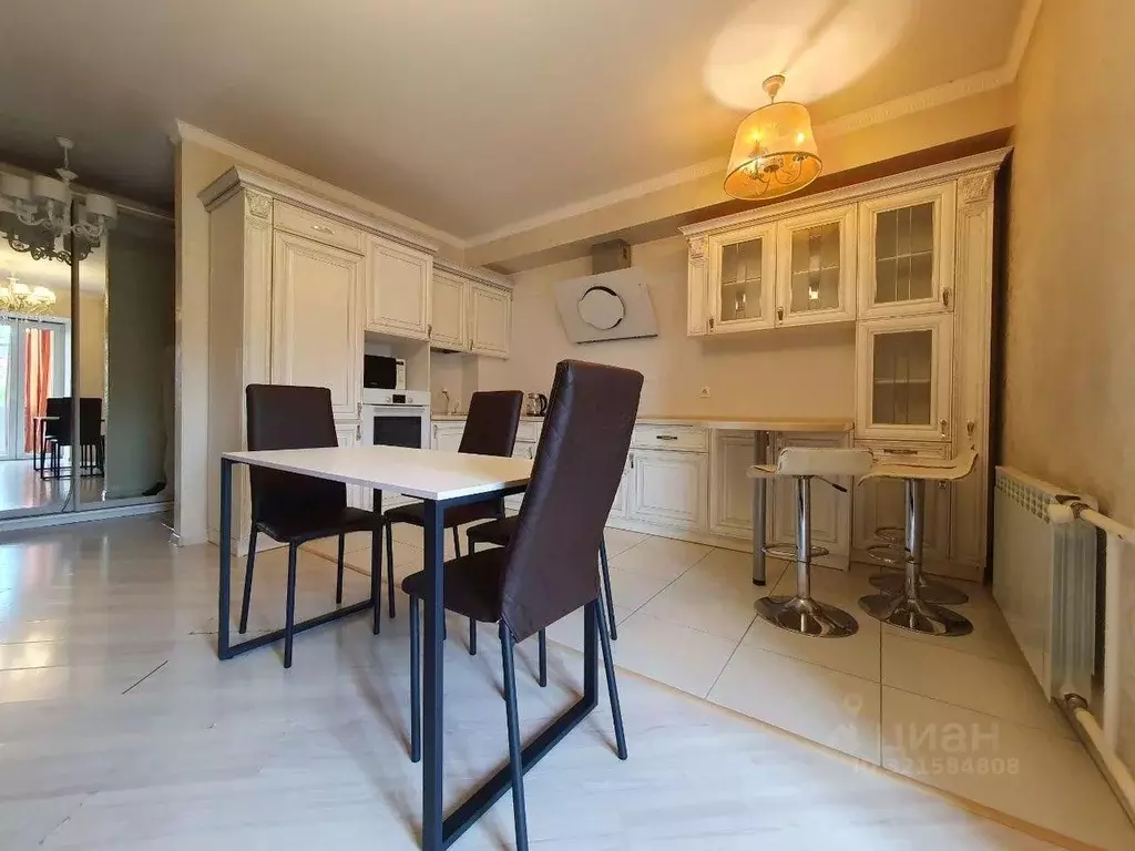 2-к кв. Татарстан, Казань ул. Тельмана, 15 (87.0 м) - Фото 0