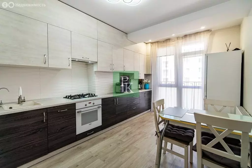 2-комнатная квартира: Севастополь, улица Челнокова, 17к2Б (55.5 м) - Фото 1