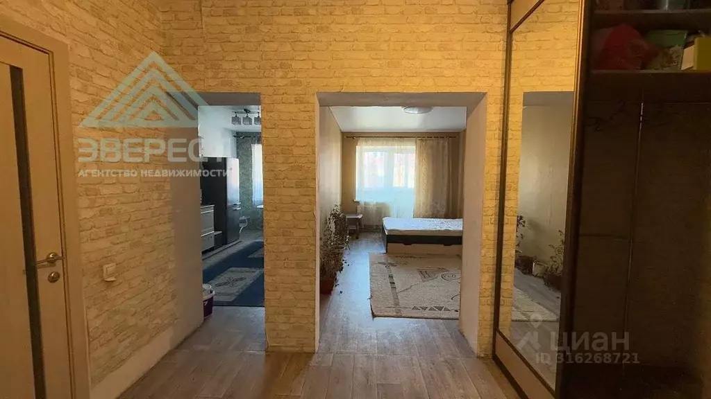 2-к кв. Хакасия, Абакан просп. Дружбы Народов, 43А (60.0 м) - Фото 1