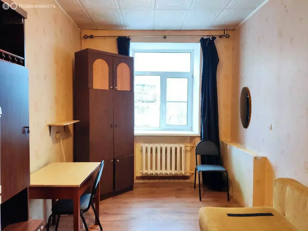 1к в 20-комнатной квартире (17.2 м) - Фото 0