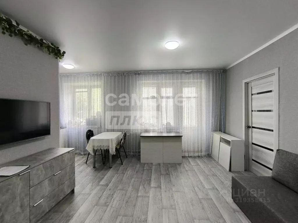 2-к кв. Татарстан, Зеленодольск ул. Ленина, 62 (40.5 м) - Фото 1