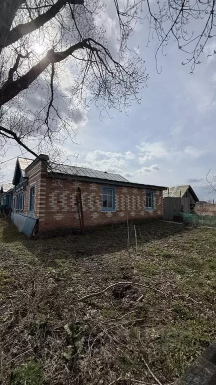 Дом в Самарская область, Ставропольский район, с. Выселки ... - Фото 1