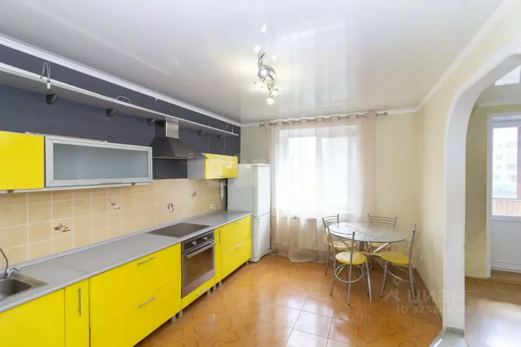 1-к кв. Тюменская область, Тюмень Паровозная ул., 11 (45.0 м) - Фото 1