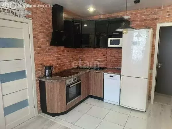 2-комнатная квартира: Бийск, улица Михаила Кутузова, 9/2 (51 м) - Фото 1