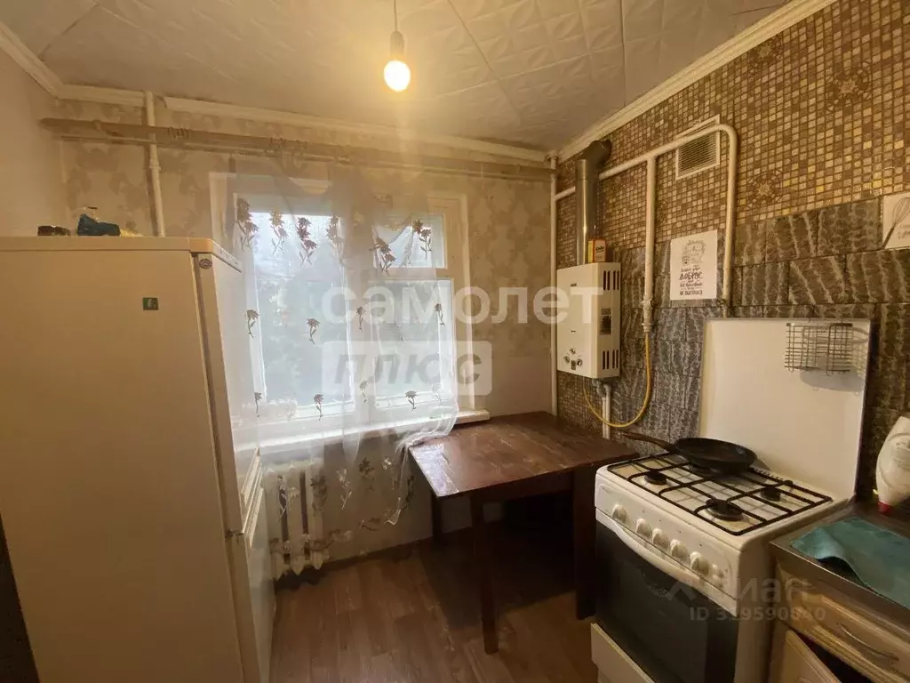 2-к кв. Краснодарский край, Крымск Коммунистическая ул. (44.8 м) - Фото 0