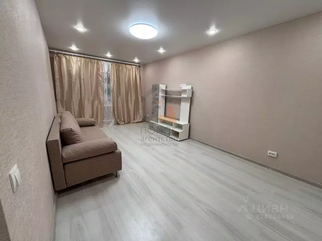 2-к кв. Кировская область, Киров ул. Красина, 2а (45.0 м) - Фото 1