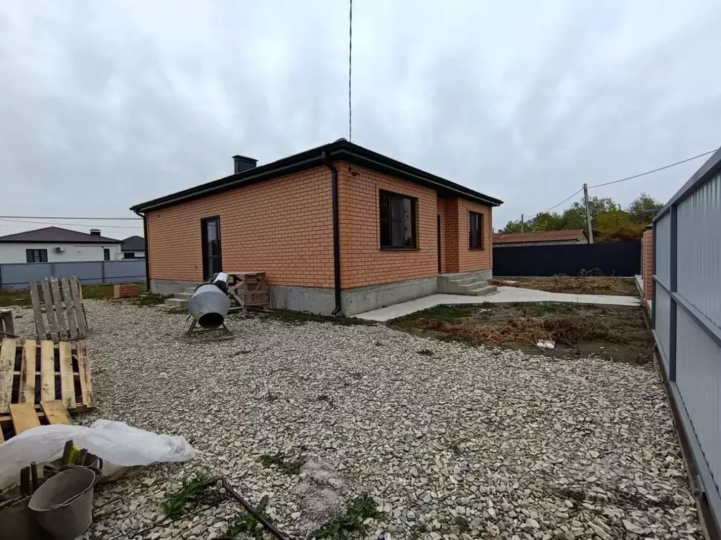 Дом в Краснодарский край, Крымск ул. 1-я Ясная (105 м) - Фото 1