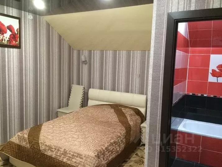 Комната Ростовская область, Волгодонск ул. Энтузиастов, 13В (18.0 м) - Фото 1