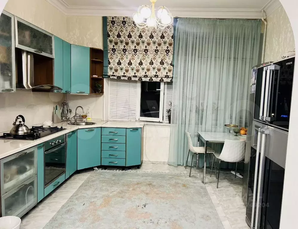 3-к кв. Дагестан, Махачкала ул. Ирчи Казака (92.0 м) - Фото 0