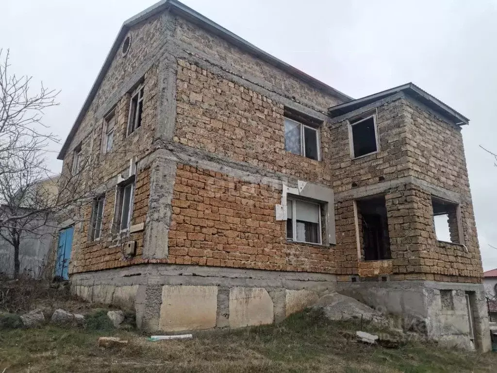 Дом в Крым, Алушта муниципальный округ, с. Верхняя Кутузовка ул. ... - Фото 0