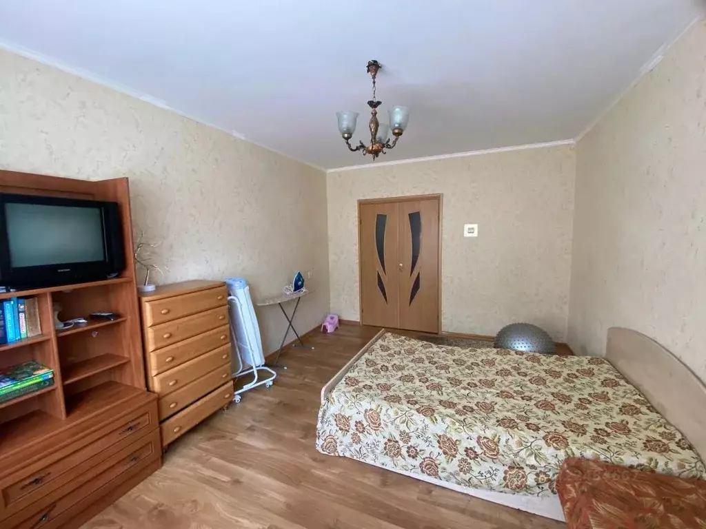 3-к кв. Калининградская область, Калининград ул. Чаадаева, 27 (64.6 м) - Фото 1