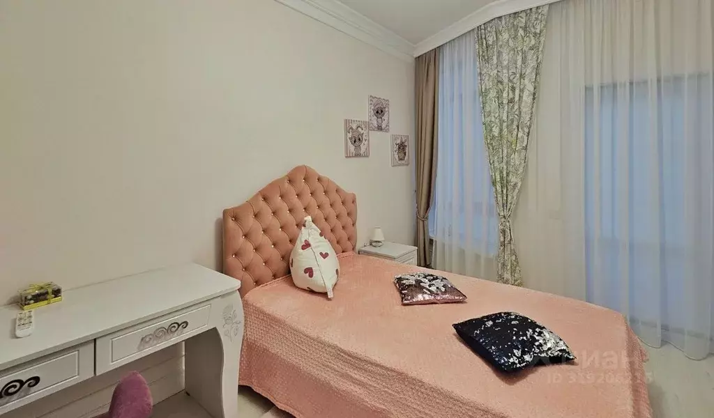 Помещение свободного назначения в Краснодарский край, Геленджик ул. ... - Фото 1