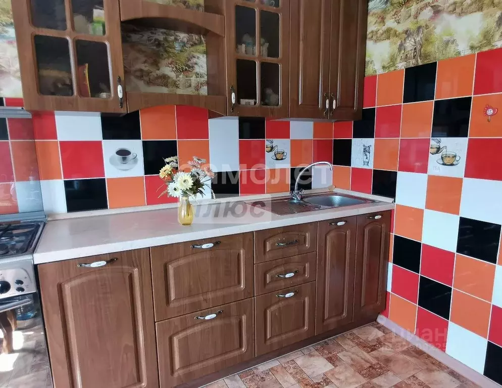 2-к кв. Челябинская область, Челябинск ул. Громова, 7 (50.0 м) - Фото 1