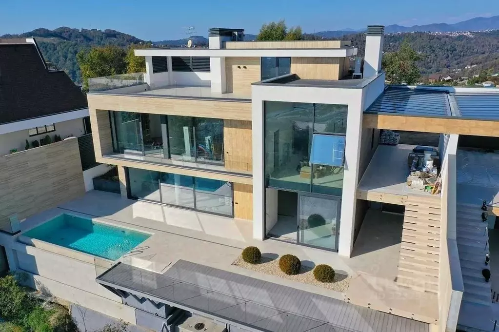 Дом в Краснодарский край, Сочи Горный пер., 4 (280 м) - Фото 1