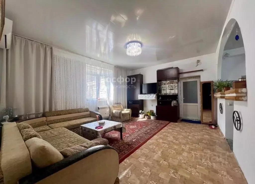Дом в Крым, Феодосия муниципальный округ, Щебетовка пгт  (170 м) - Фото 1