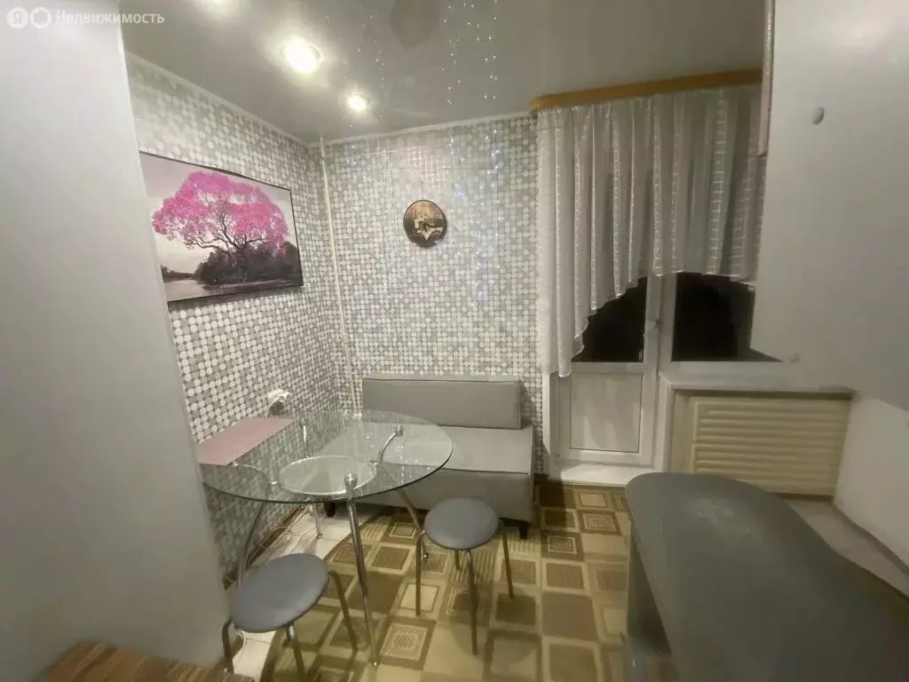 2-комнатная квартира: Новый Уренгой, район Северная Жилая Часть, ... - Фото 2