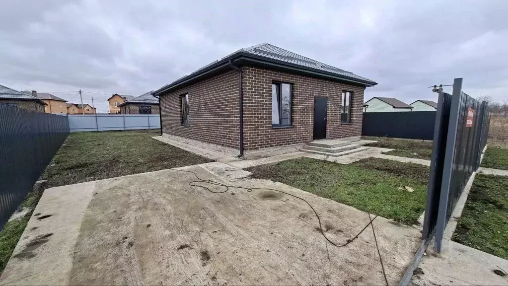 Дом в Краснодарский край, Краснодар пос. Российский, ул. Измаильская, ... - Фото 1