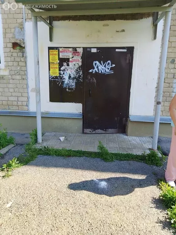 1к в 5-комнатной квартире (10.6 м) - Фото 0